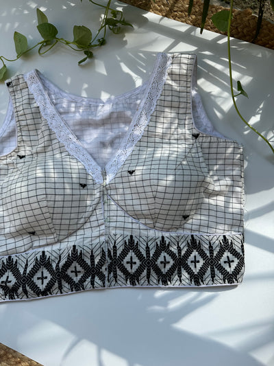 Handloom Cotton Sleeveless Lace Work checks Blouse (White)