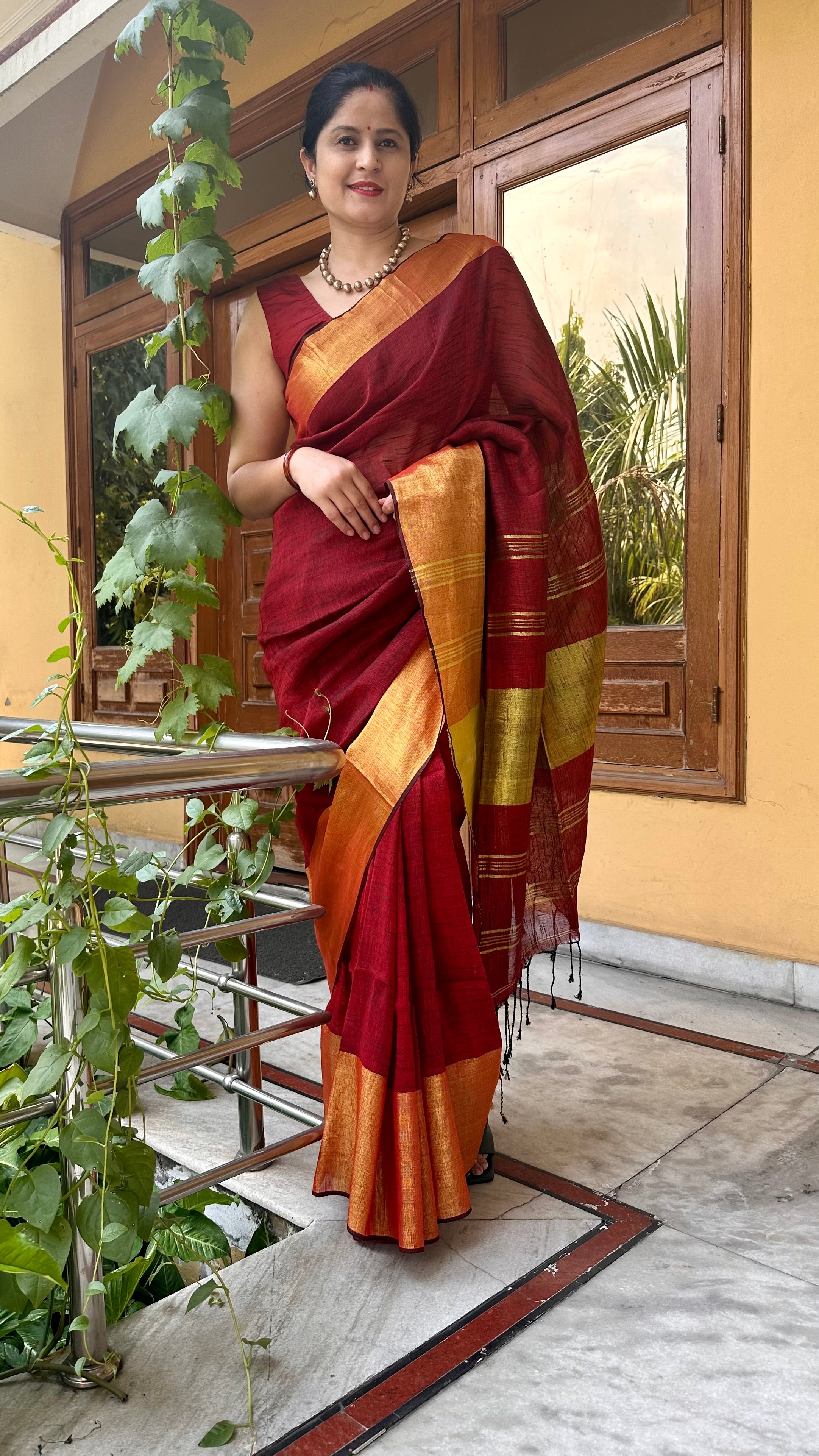 Buy online Mehroon color Pure Linen Saree - Linensaree