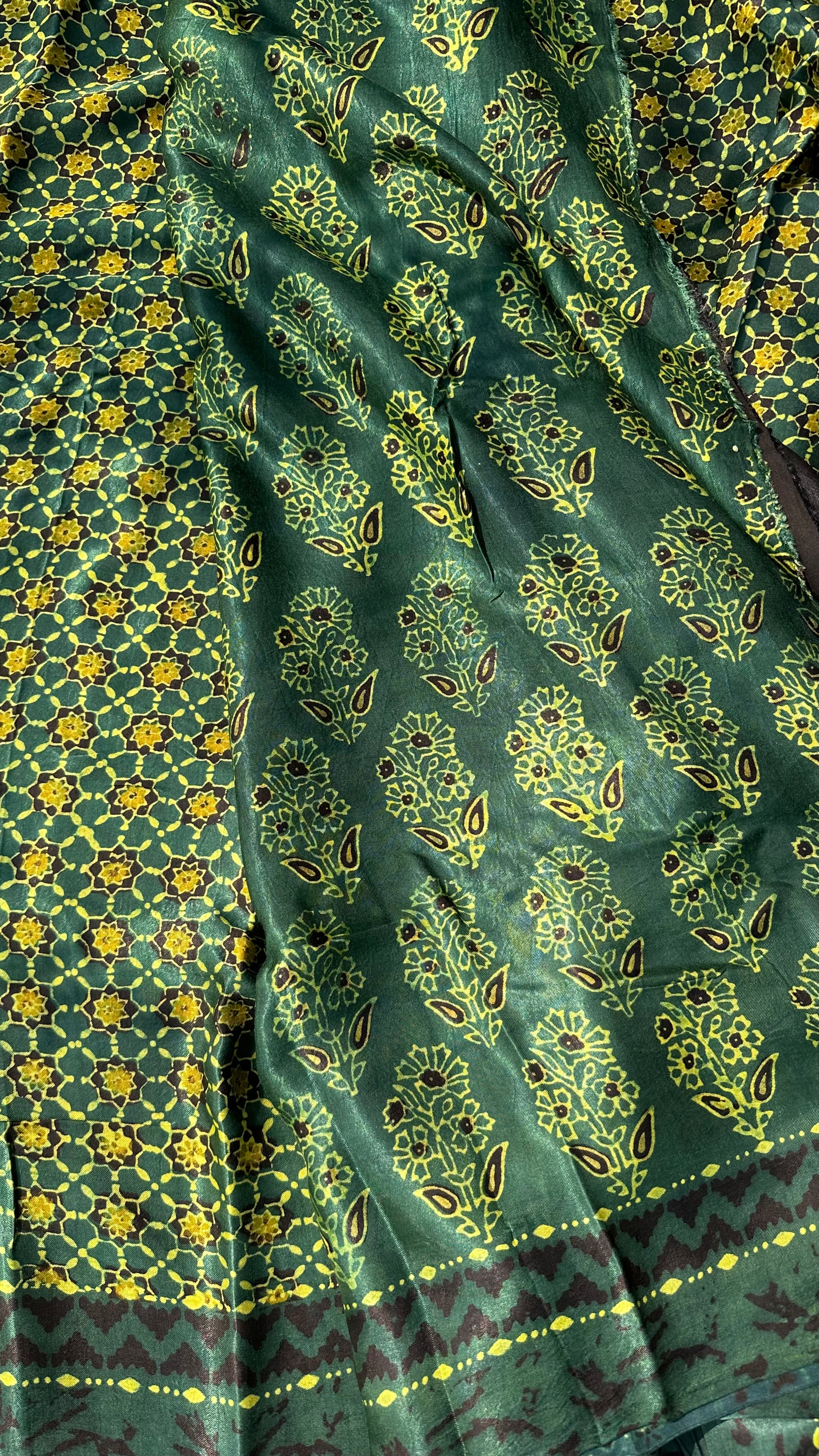 Buy Black Kutch Flora Ajrakh Modal Silk Saree - House Of Elegance – House  Of Elegance - Style That Inspires